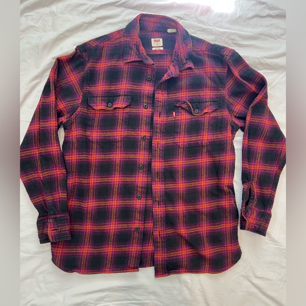 Levi's Women’s Flannel Button Down